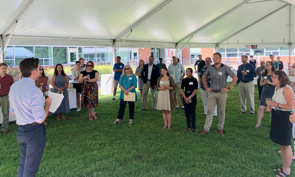 Dr. Derek Aday, VIMS Dean & Director, joins with faculty and staff to welcome the new MA students to campus during orientation. © D. Malmquist/VIMS.