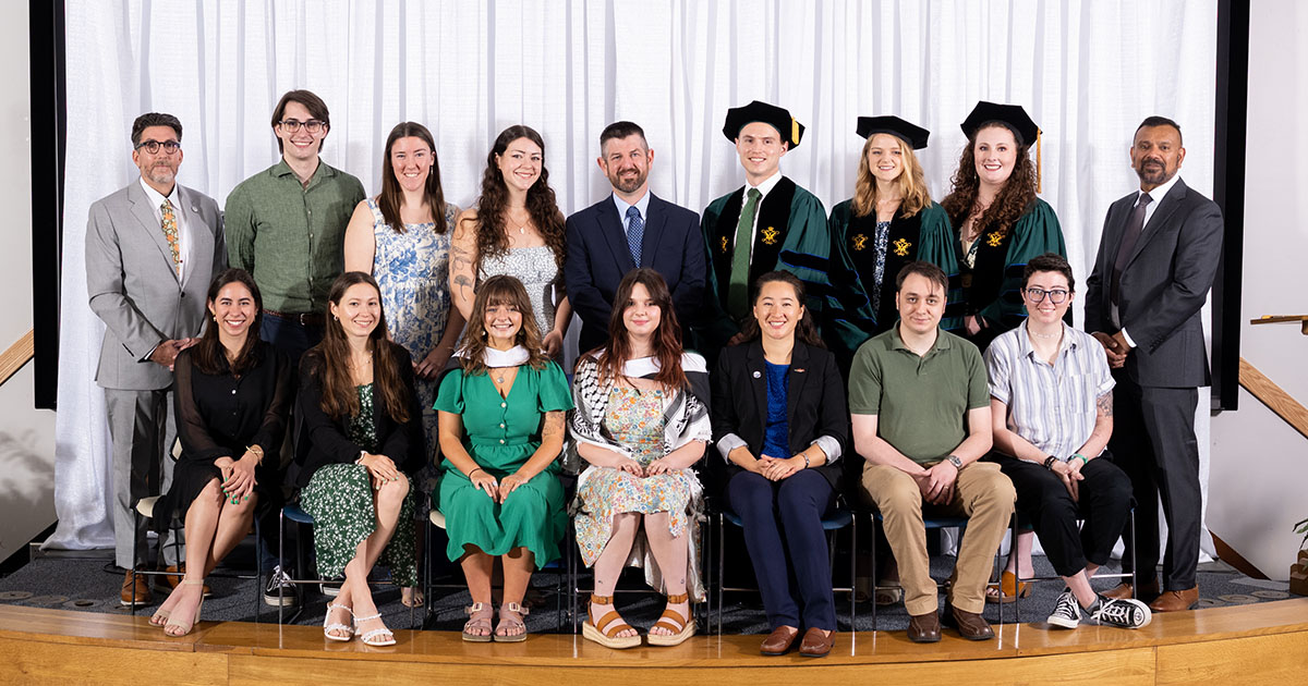 W&amp;M School of Marine Science graduates pose for a picture at their Diploma Ceremony. VIMS photo